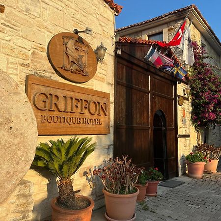 Yenifoca Griffon Hotel מראה חיצוני תמונה