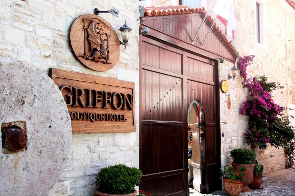 Yenifoca Griffon Hotel מראה חיצוני תמונה